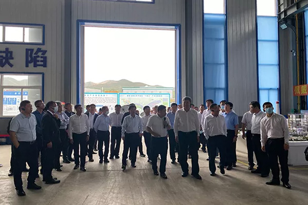 内蒙古自治區(qū)党委常委、通辽市委书记孟宪东携考察团到一诺环境考察指导 内蒙古自治區(qū)党委常委、通辽市委书记孟宪东携考察团到一诺环境考察指导